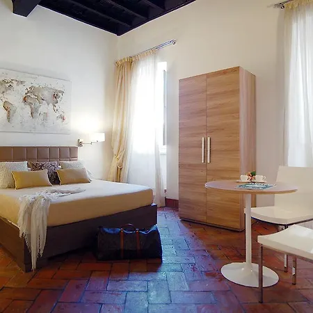Navona Luxury 2*