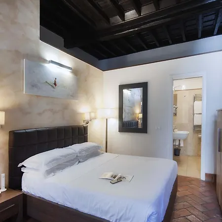 Navona Luxury Апарт-отель 2*