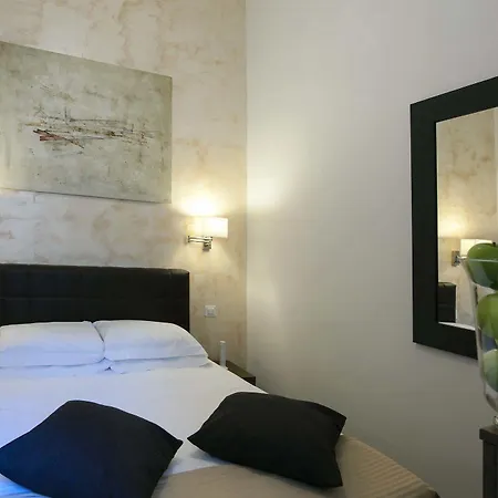 Navona Luxury 2*
