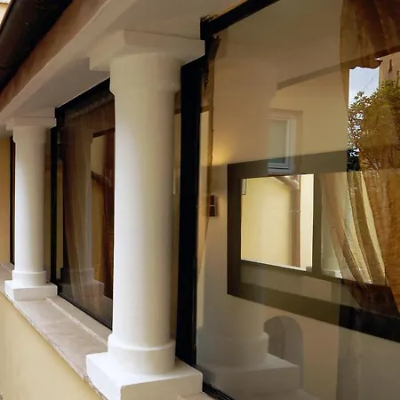 Navona Luxury 2*