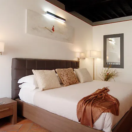 Navona Luxury Apartahotel