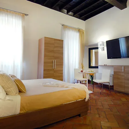 Navona Luxury 2*