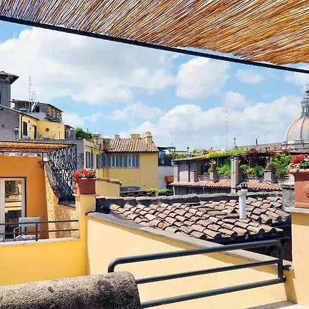 Aparthotel Navona Luxury 2*