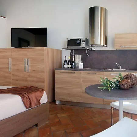 Navona Luxury Rom